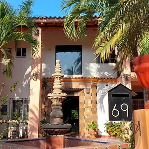 https://casa-virgilios.hotelspuertovallarta.org