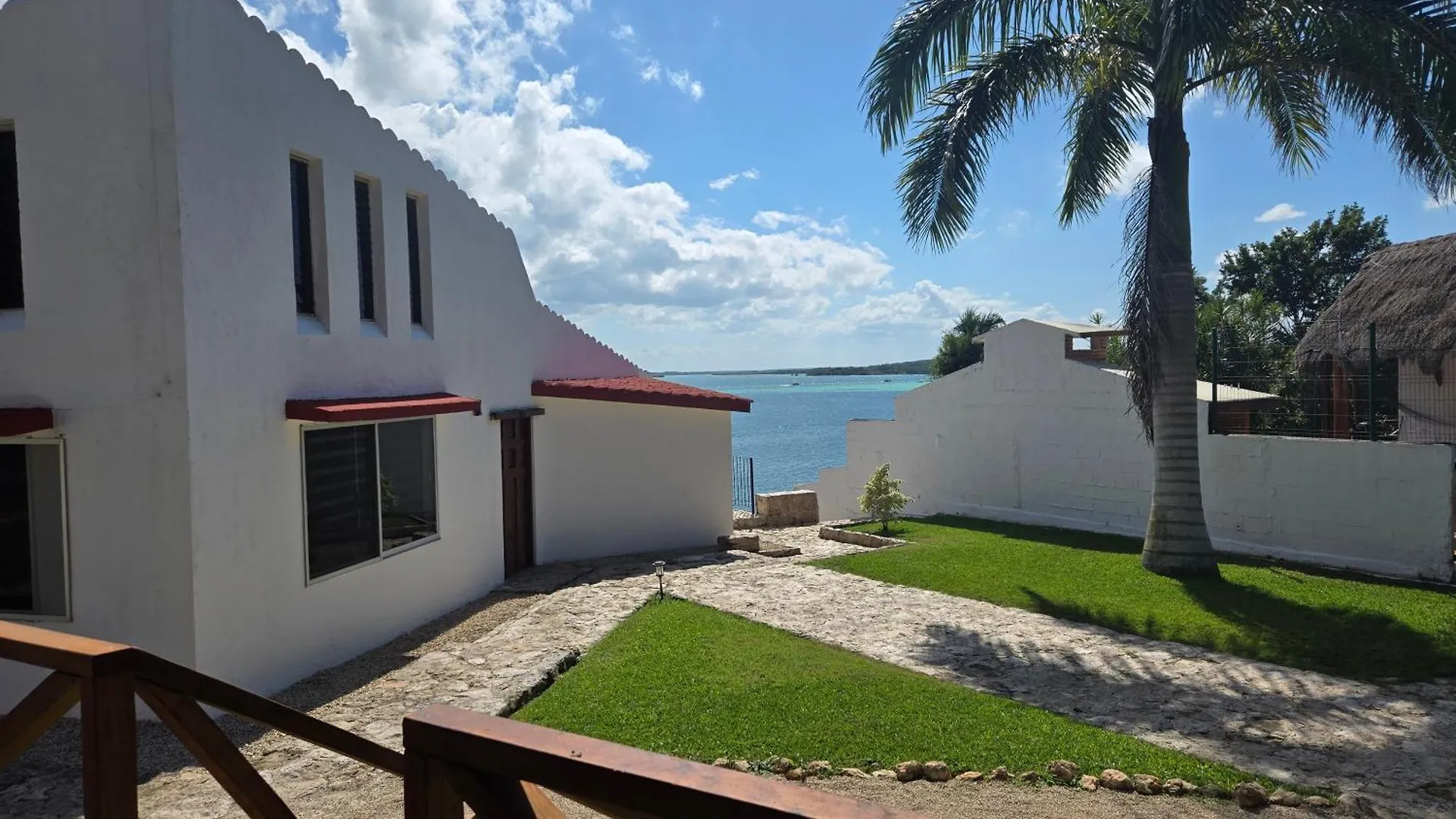 Bacalar My Love Front Laguna Hotel