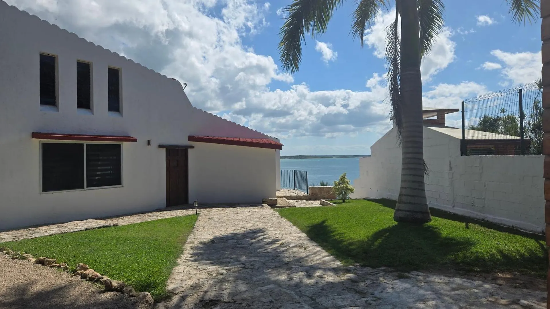 Bacalar My Love Front Laguna